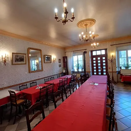 Le Commerce 3*