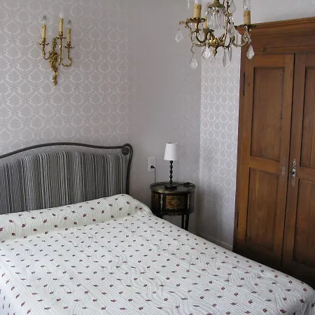 Le Commerce Herberg 3*